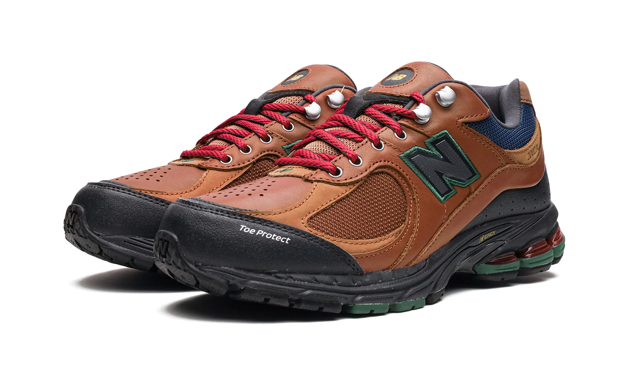2002R "The Hiker" M2002RWM
