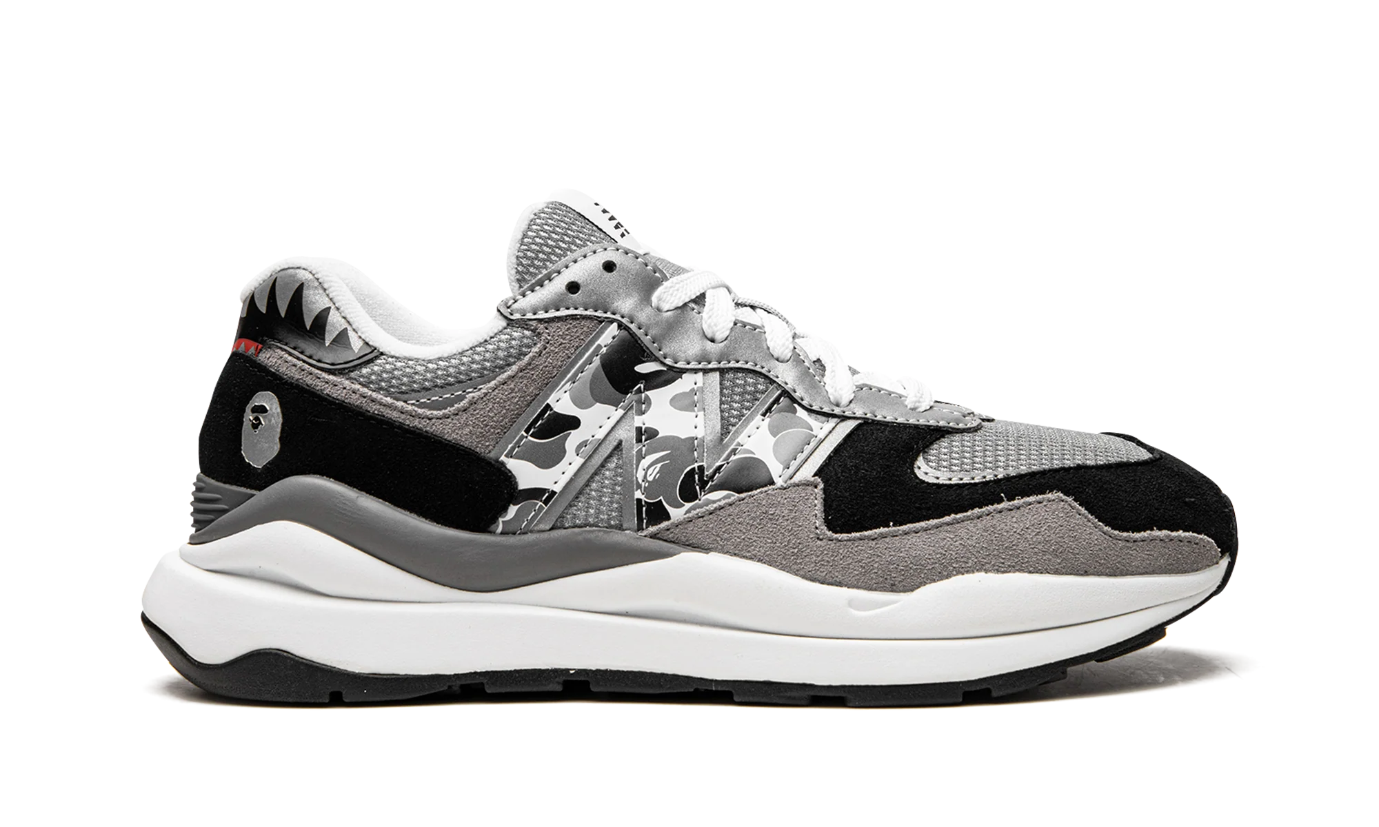 57/40 "Bape x New Balance" M5740BAP