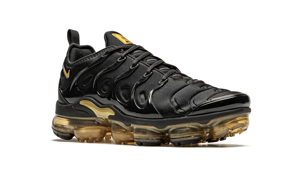 Air VaporMax Plus "Black / Gold" CW7299 001