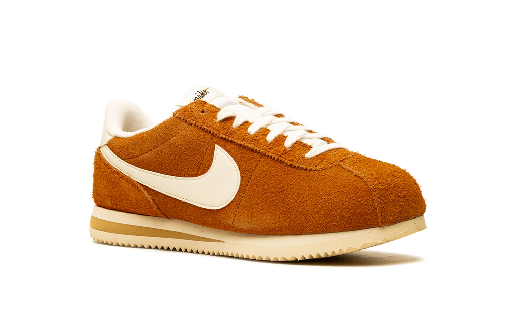 Cortez "Dark Russet" HF3142 200