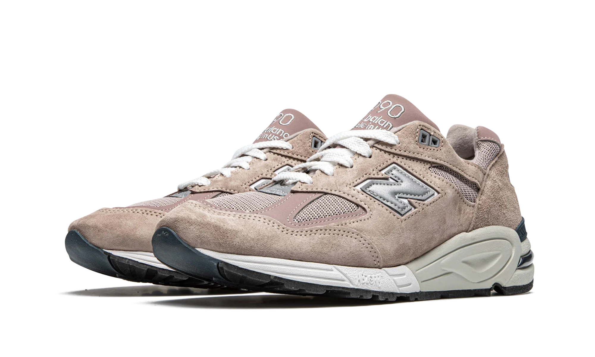 990v2 "Kith - Dusty Rose" M990K2