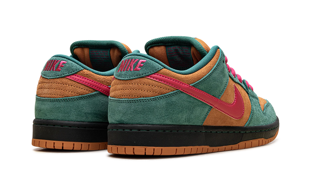 SB Dunk Low Pro "Green Noise Watermelon" HQ1625 301