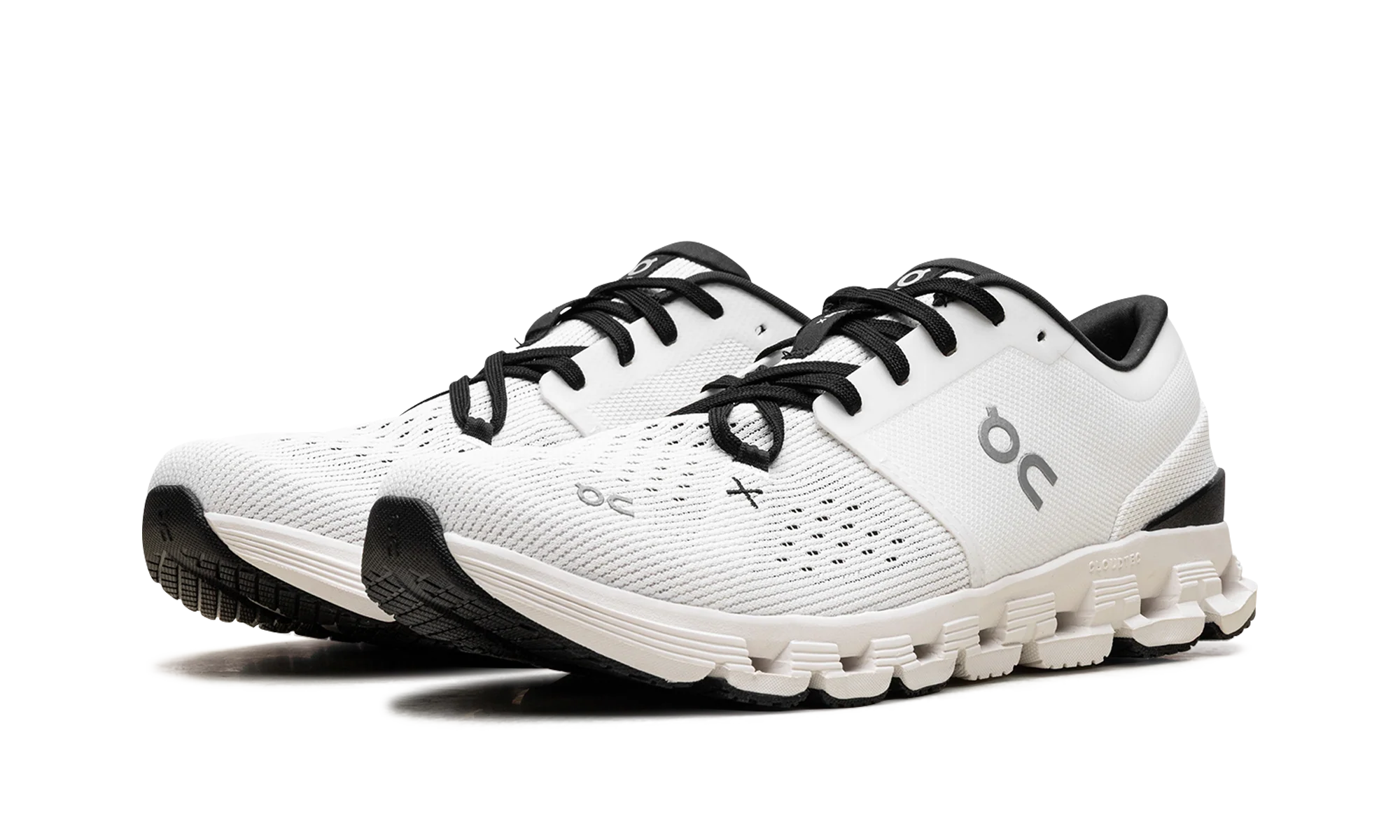 Cloud X 4 "Ivory Black" 3ME30040791
