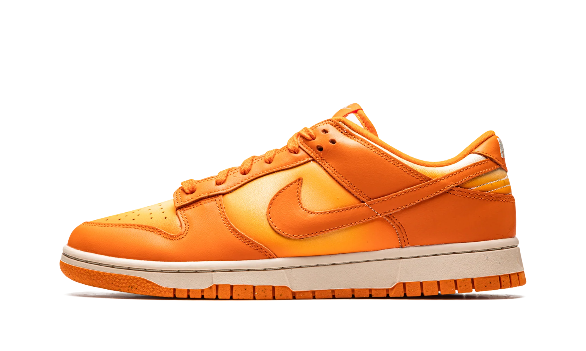 DUNK LO MNS WMNS "Magma Orange" DX2953 800