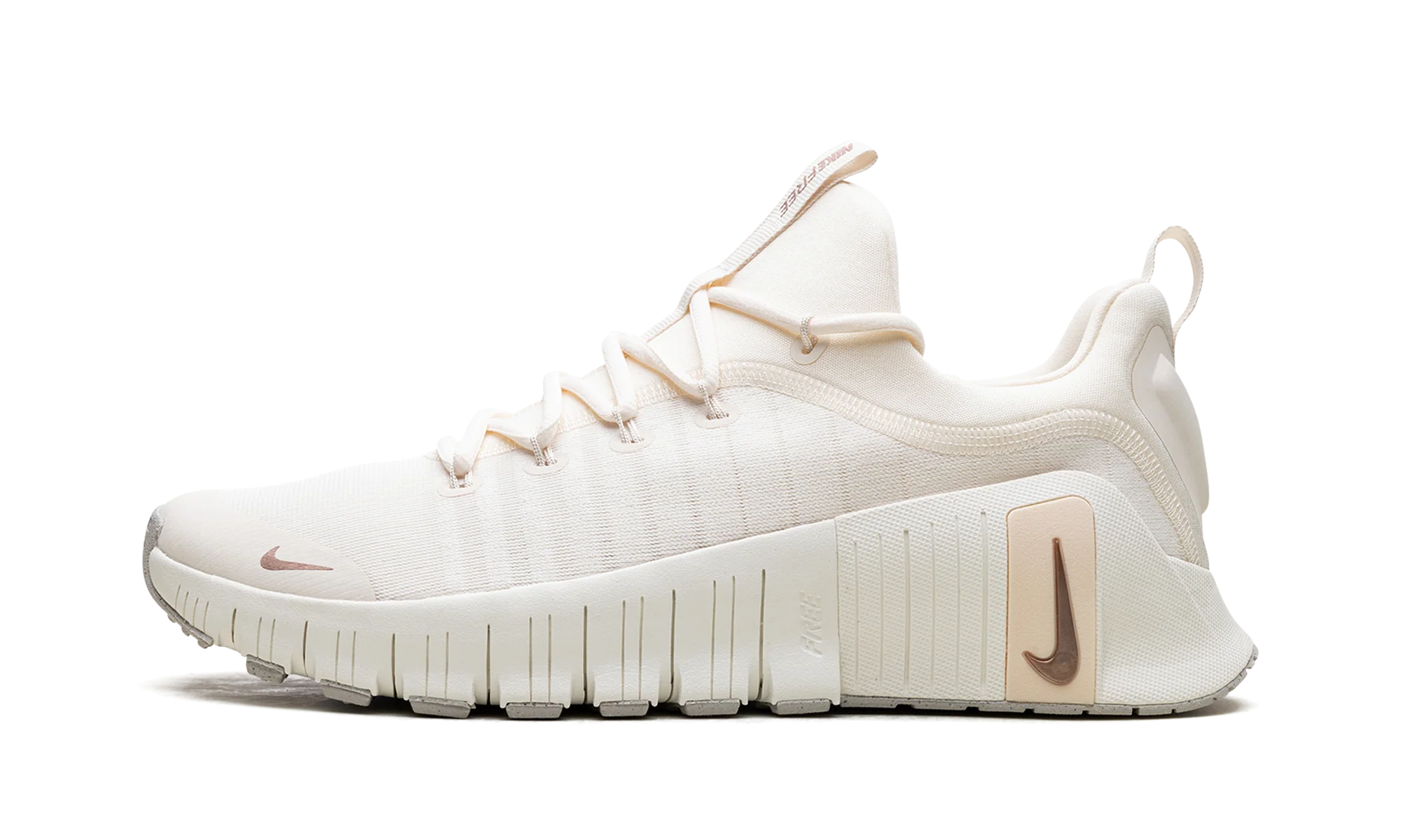 Free Metcon 6 WMNS "Pale Ivory / Guava Ice / Sail / Metallic Red Bronze" FJ7126 100