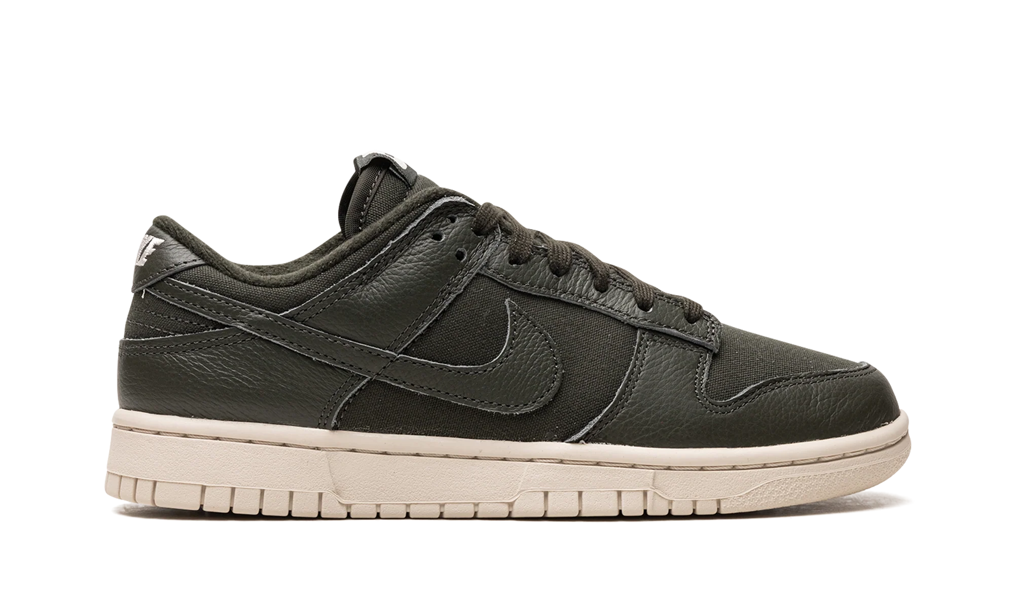 Dunk Low PRM "Sequoia" DZ2538 300