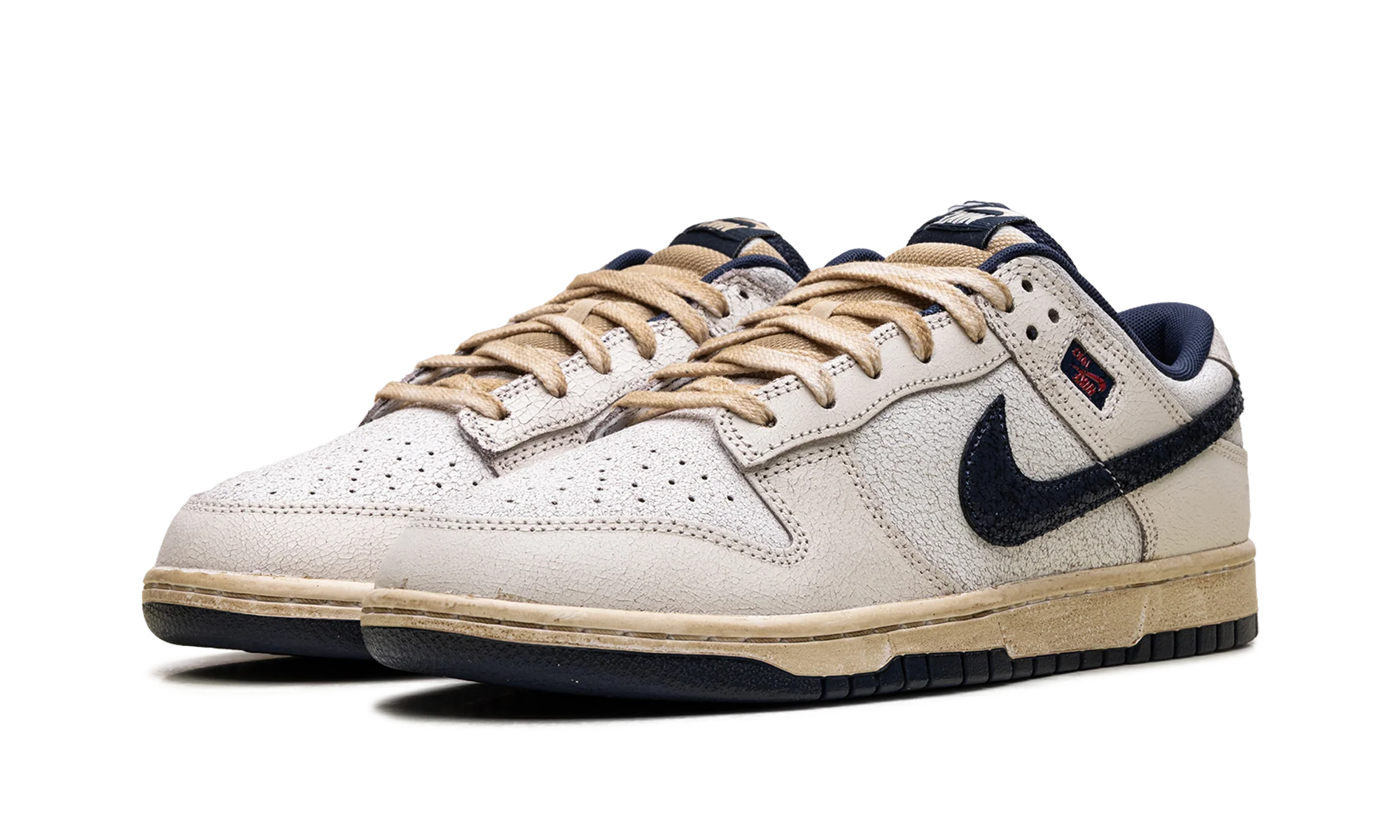 Dunk Low "Stranger Things Phantom" IH6766 001