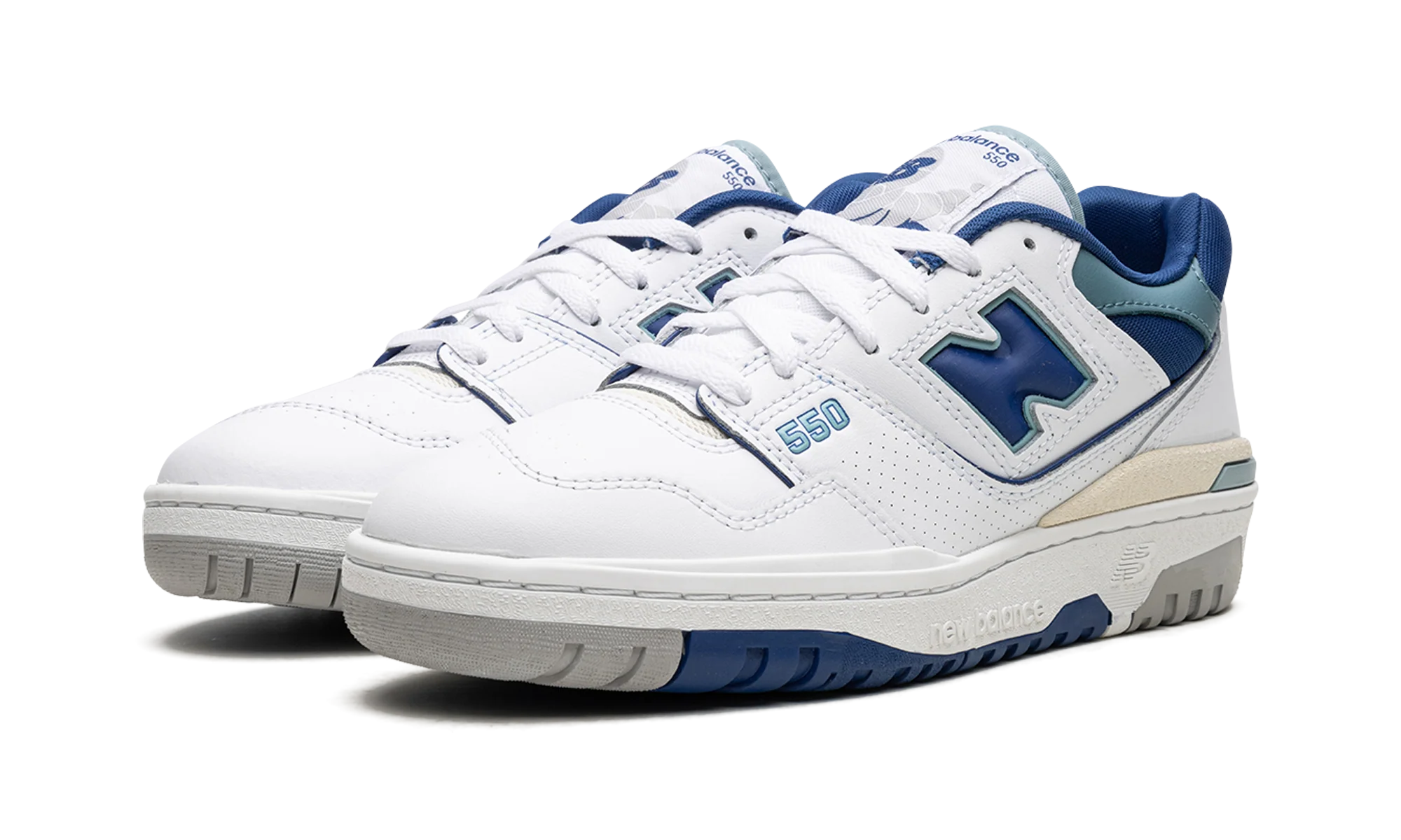 550 "White Blue Groove" BB550NCC