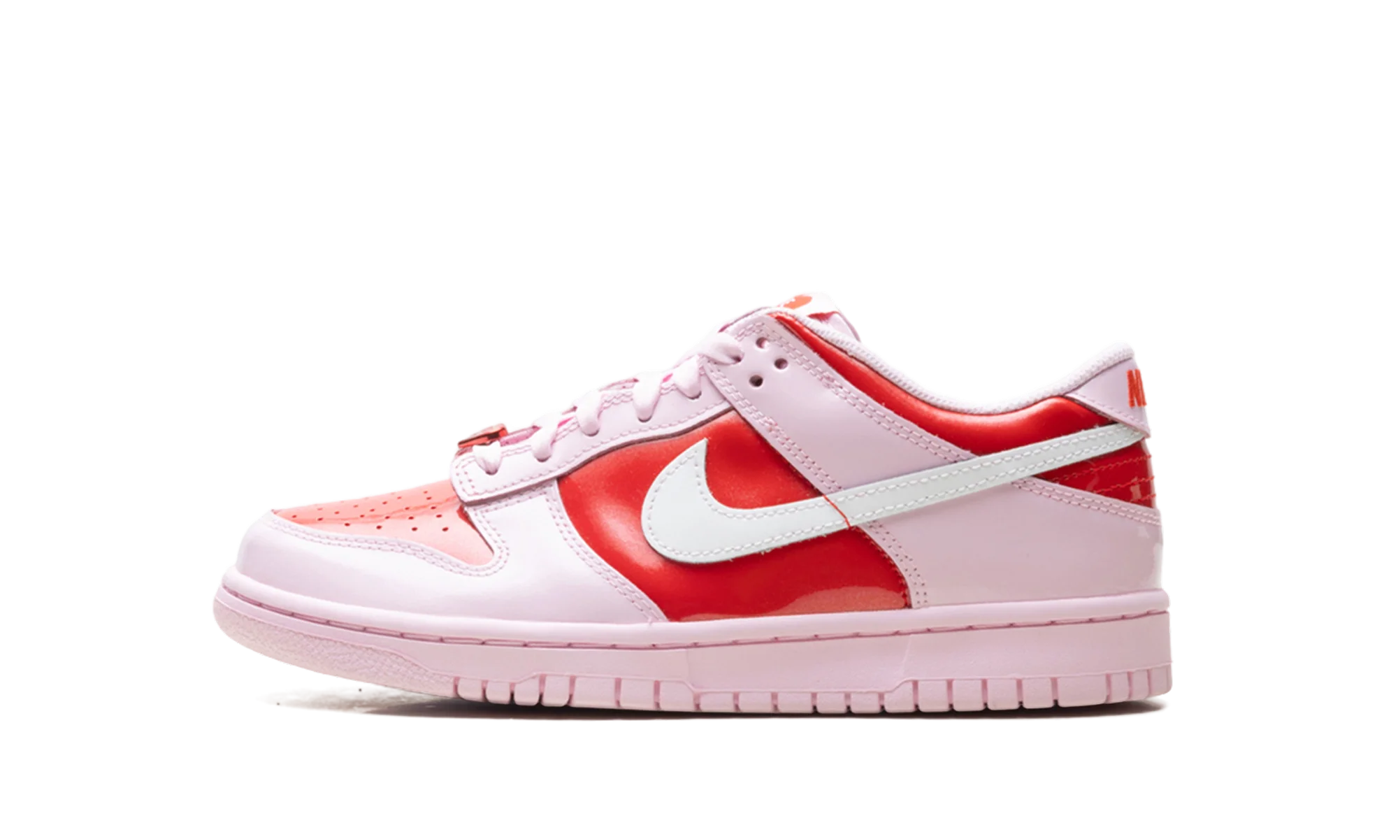 Dunk Low GS "Valentine's Day (2026)" IQ0218 663