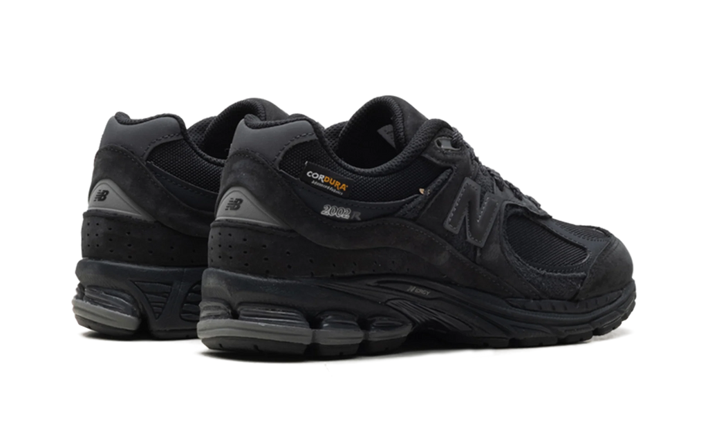 2002R "Cordura - Phantom Black" M2002RPJ