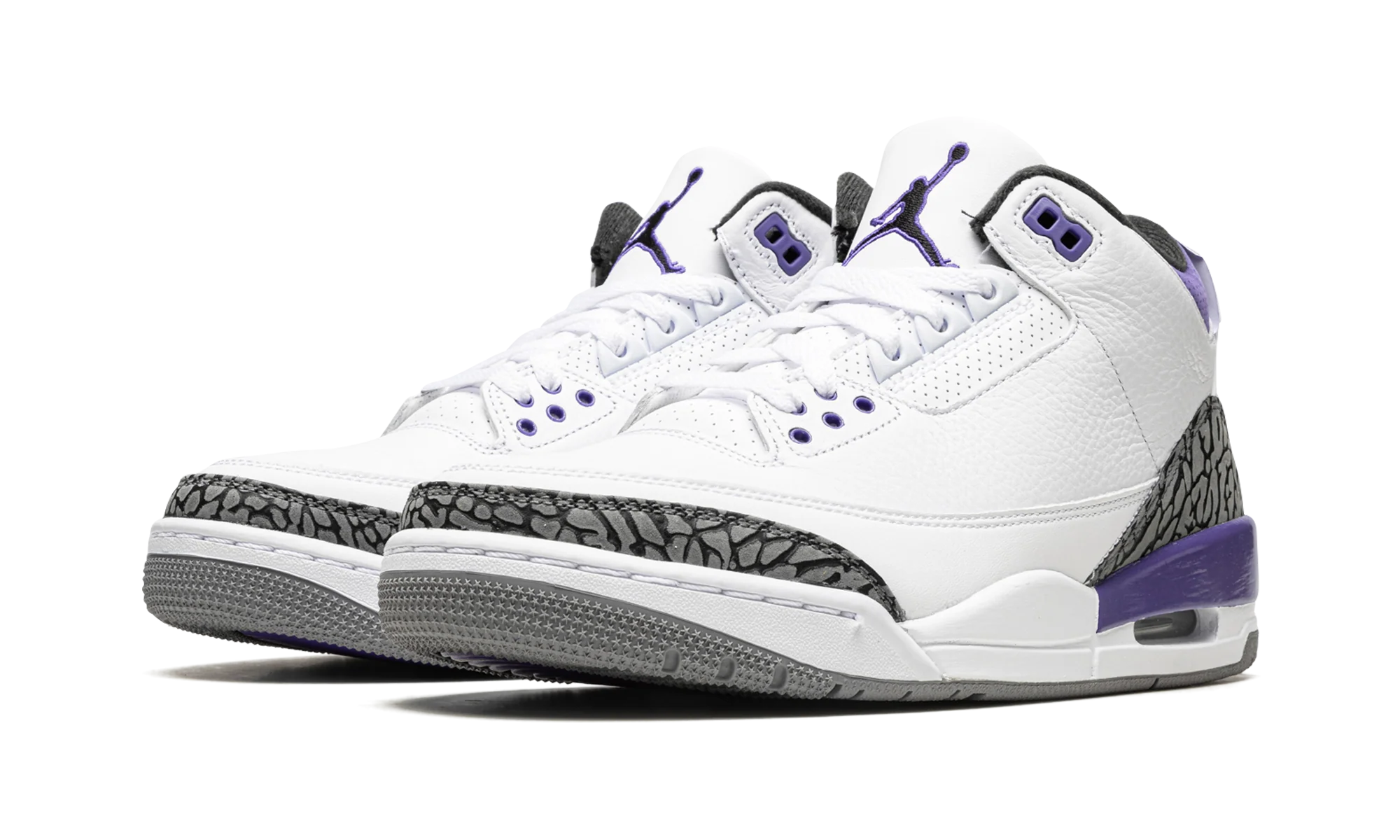 Air Jordan 3 "Dark Iris" CT8532 105