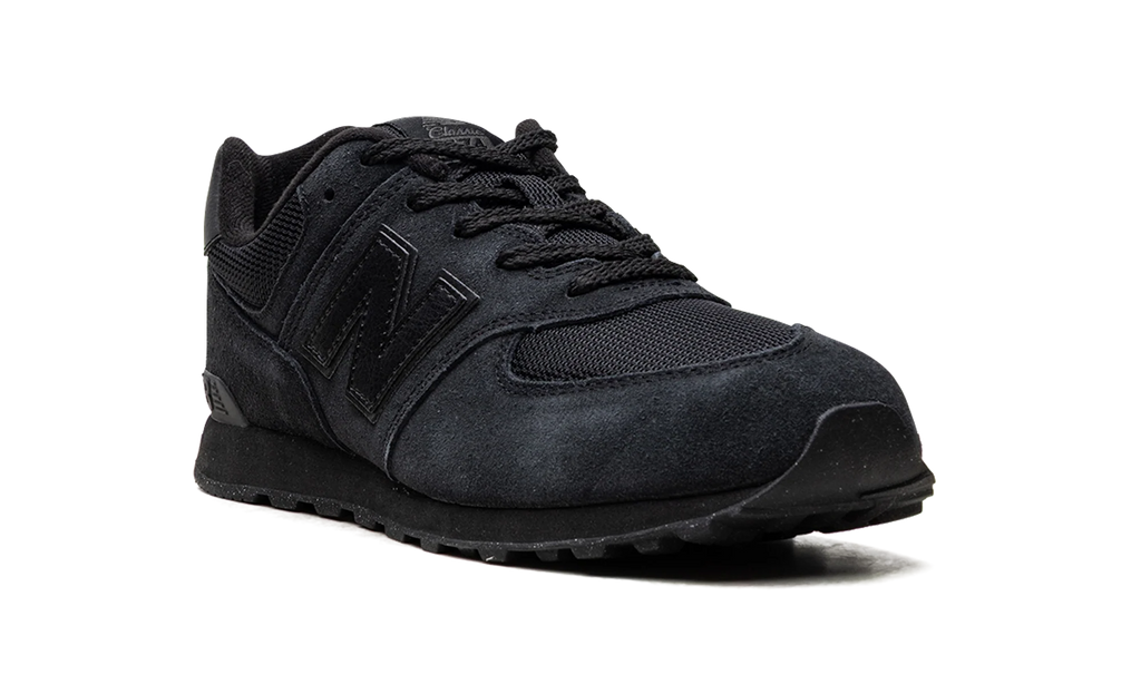 574 GS "Triple Black" GC574EVE