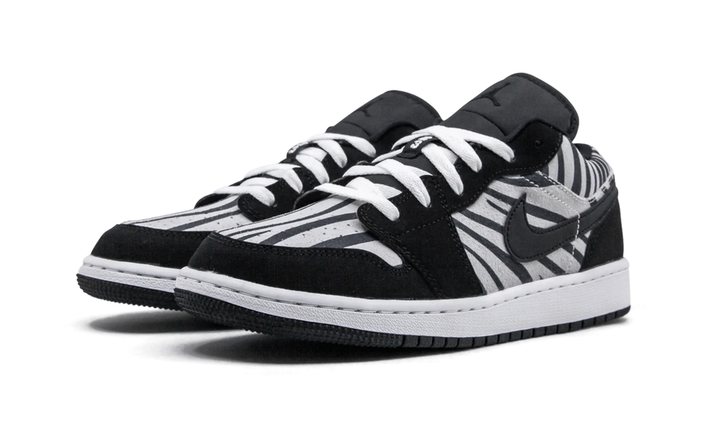 Air Jordan 1 Low GS "Zebra" 553560 057