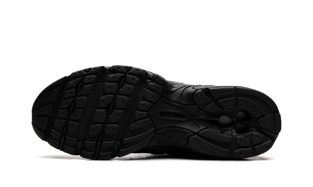 740 "Triple Black" U740BO2