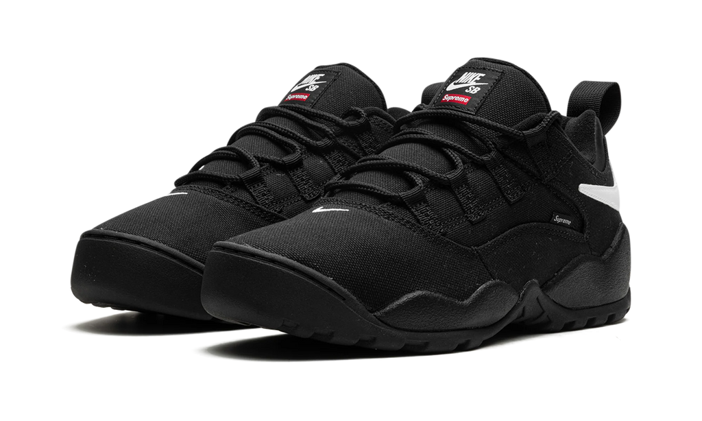 SB Darwin Low "Supreme - Black" FQ3000 001