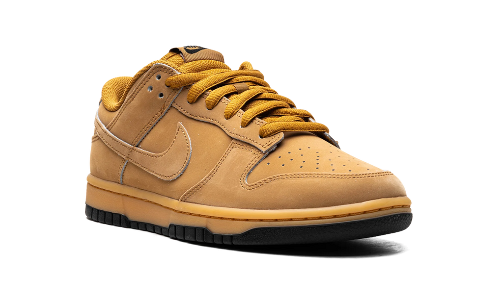 Dunk Low Retro SE "Wheat Gum" HQ1932 700