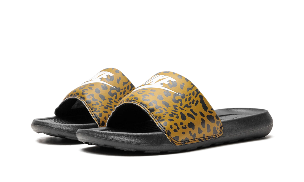 VICTORI ONE MNS WMNS "Cheetah Print" CN9676 700