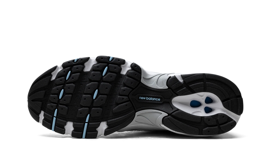 530 "White / Dark Arctic Grey / Light Chrome Blue" MR530RA