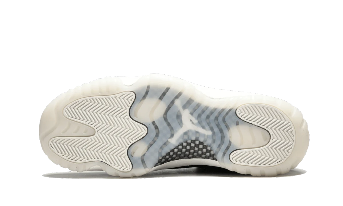 Air Jordan 11 Retro Low "RE2PECT" AV2187 441