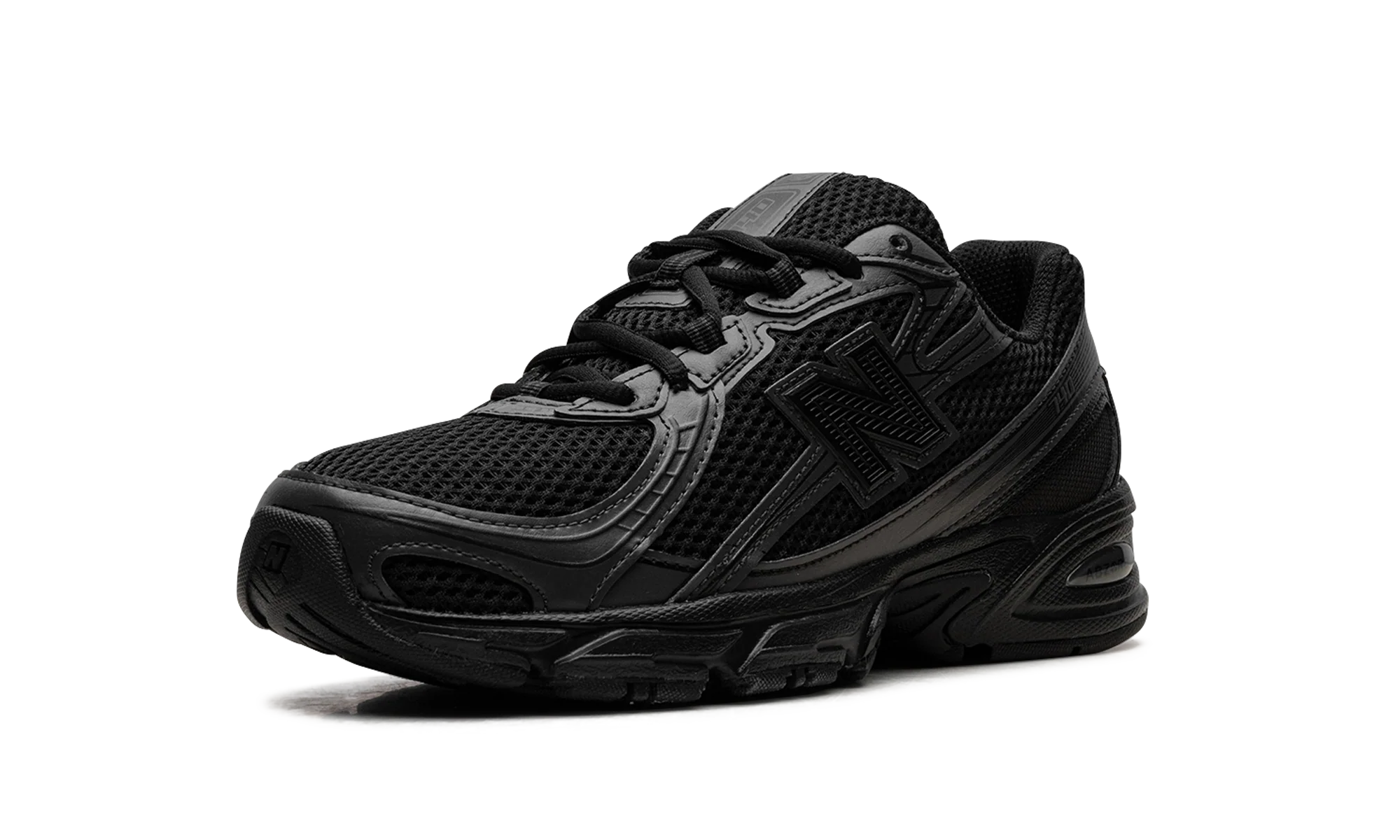 740 "Triple Black" U740BO2