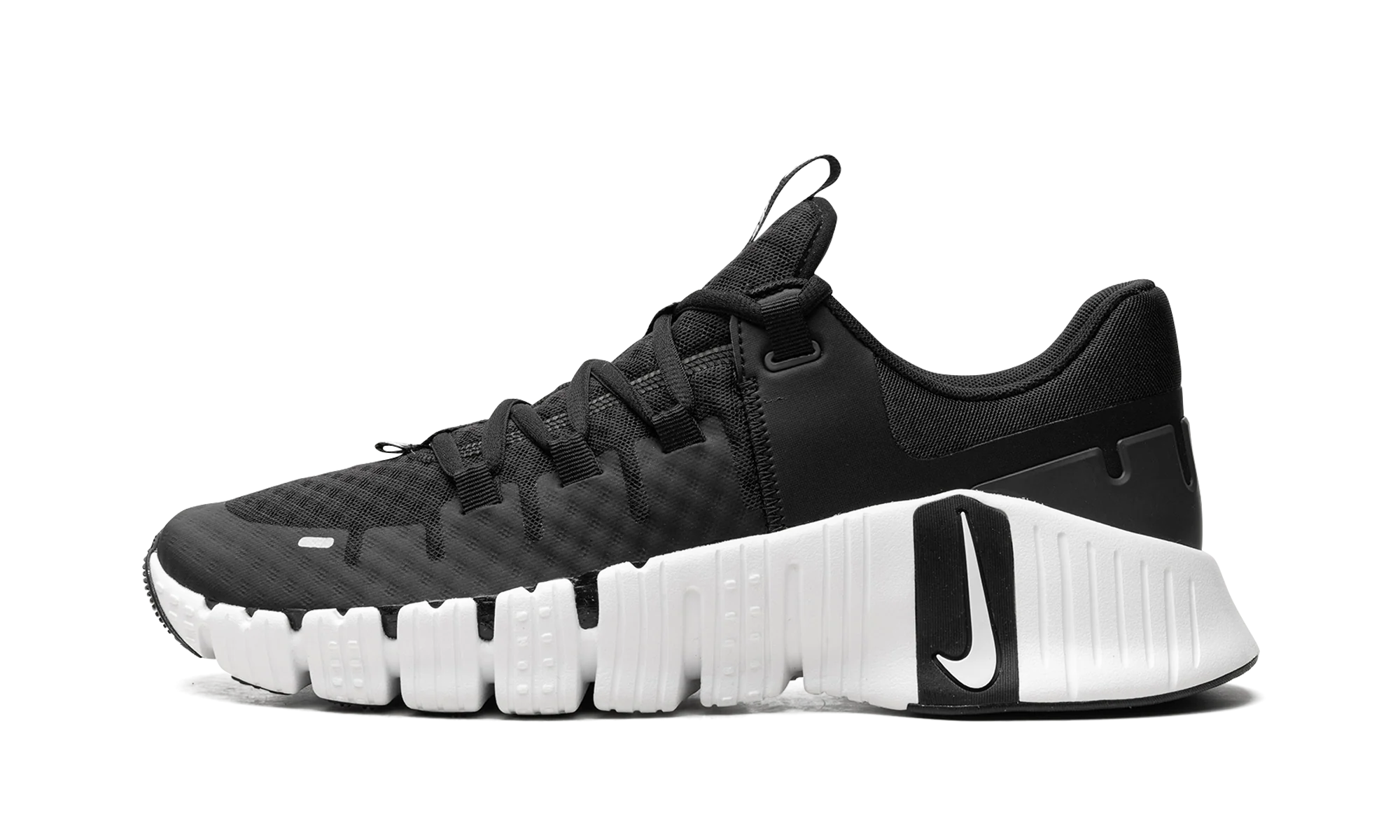 Free Metcon 5 "Black / White" DV3949 001
