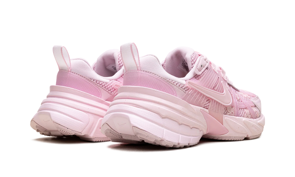 V2K Run WMNS "Pink Foam Arctic Pink" HJ5269 600