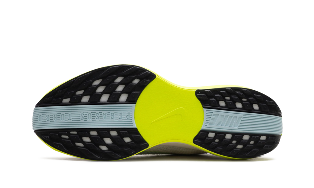 Pegasus Plus "Sail / Pale Ivory / Volt Black" HQ3451 101