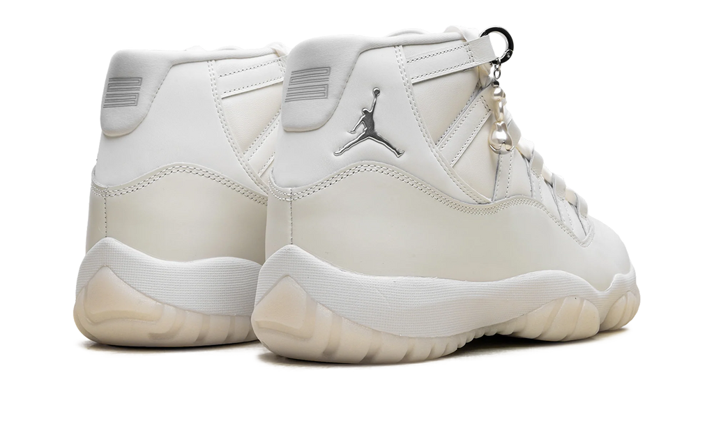 Air Jordan 11 WMNS "Pearl" AR0715 110