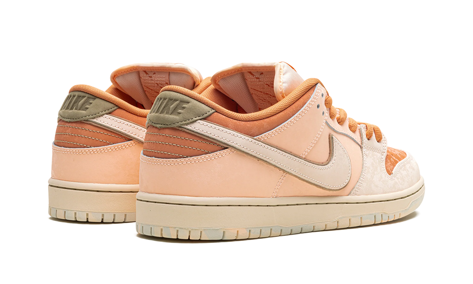 Nike SB Dunk Low Pro PRM "Guava Ice" FV5926 200