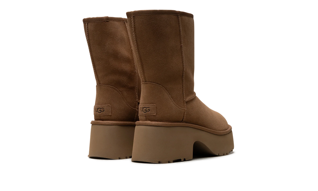 Classic Short New Heights Boot WMNS "Chestnut" 1158310 CHE