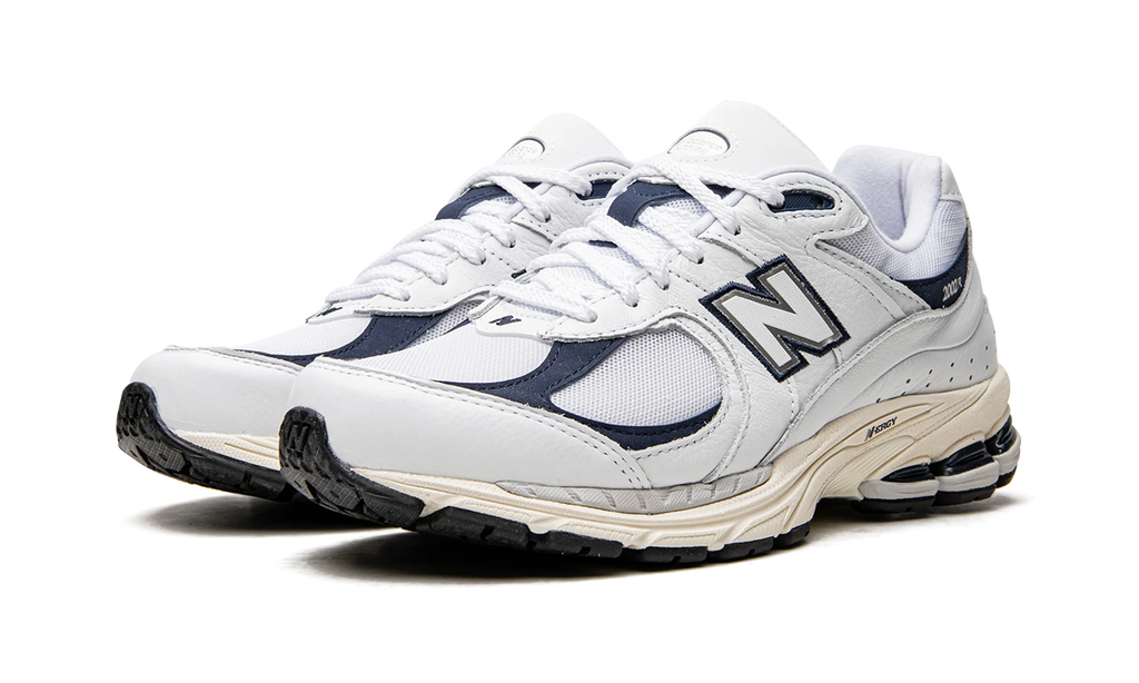 2002R "White / Natural Indigo" M2002RHQ