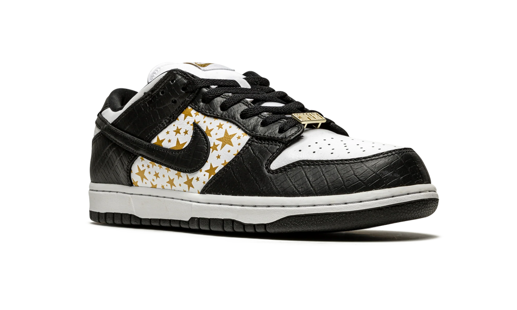SB Dunk Low "Supreme - Stars - Black" DH3228 102
