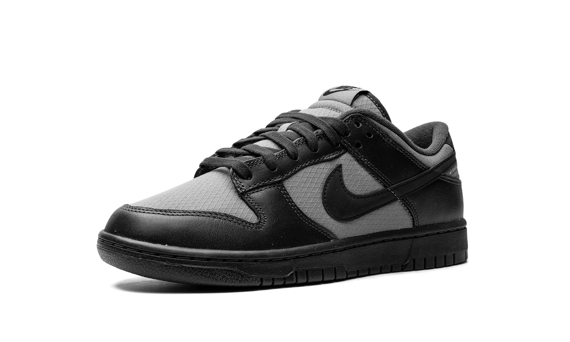 Dunk Low Retro SE "Off Noir Smoke Grey" FZ3052 001