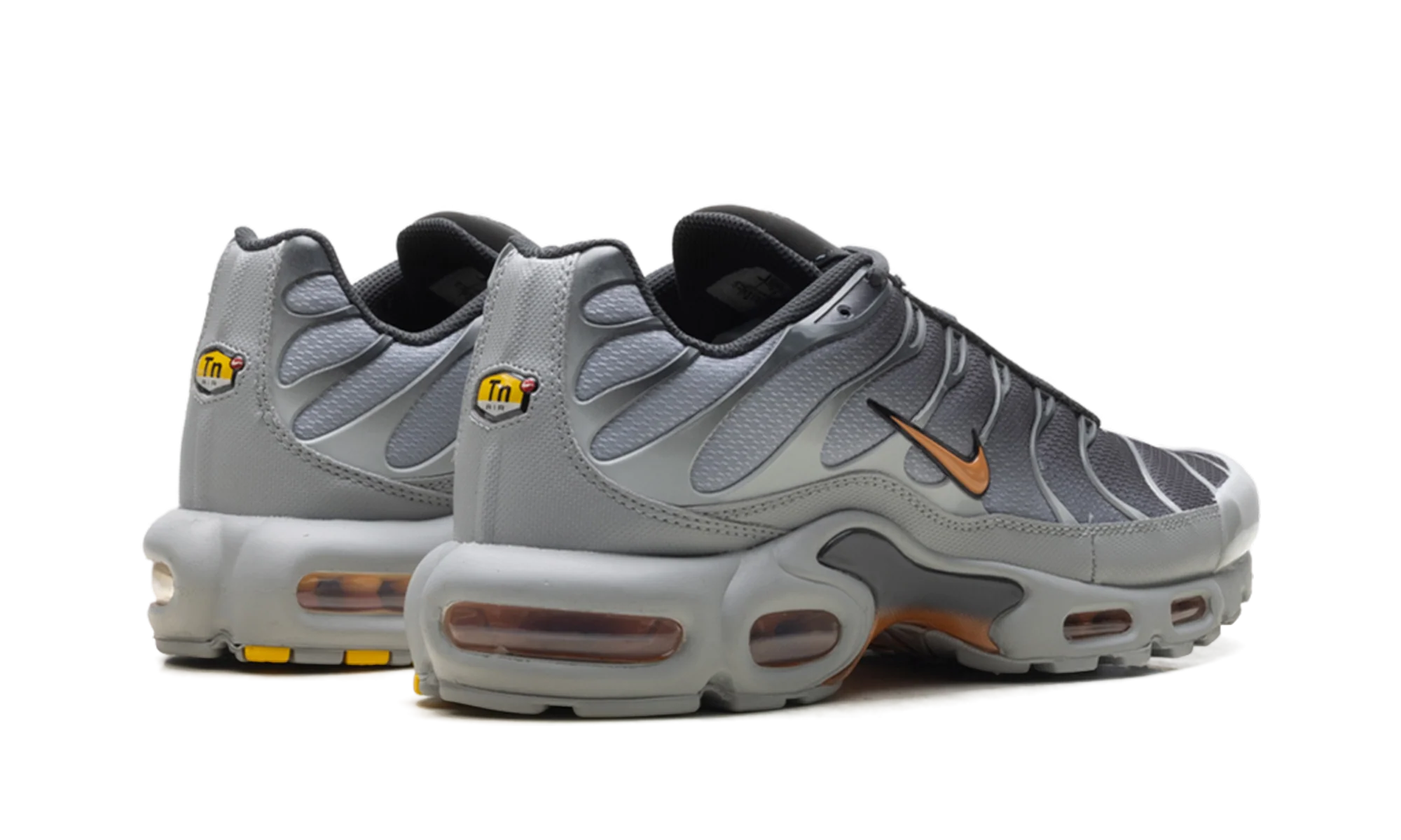 Air Max Plus "Light Smoke Grey Hot Curry" DM0032 037