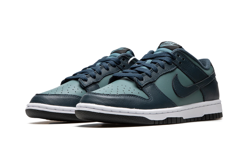 Dunk Low PRM "Armory Navy" DR9705 300