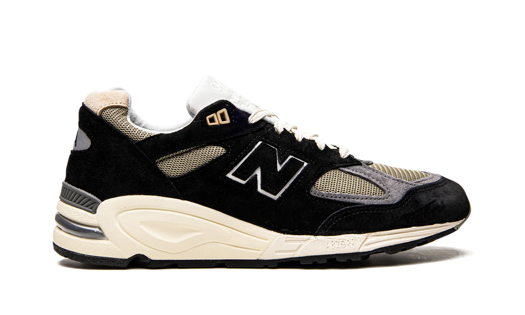 990 v2 "Teddy Santis - Black" M990TE2