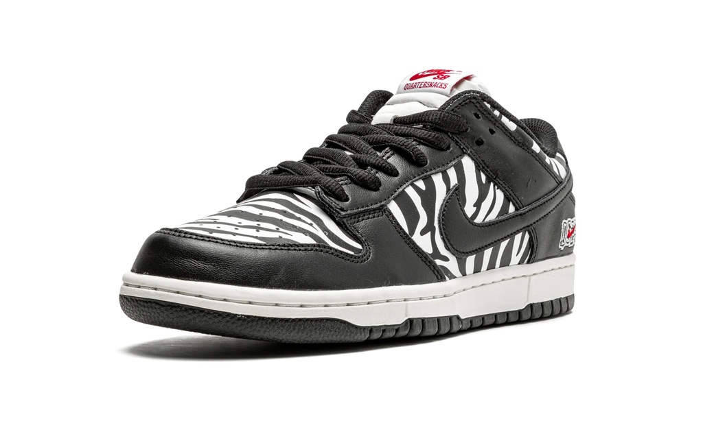 SB Dunk Low OG QS "Quarter Snacks" DM3510 001