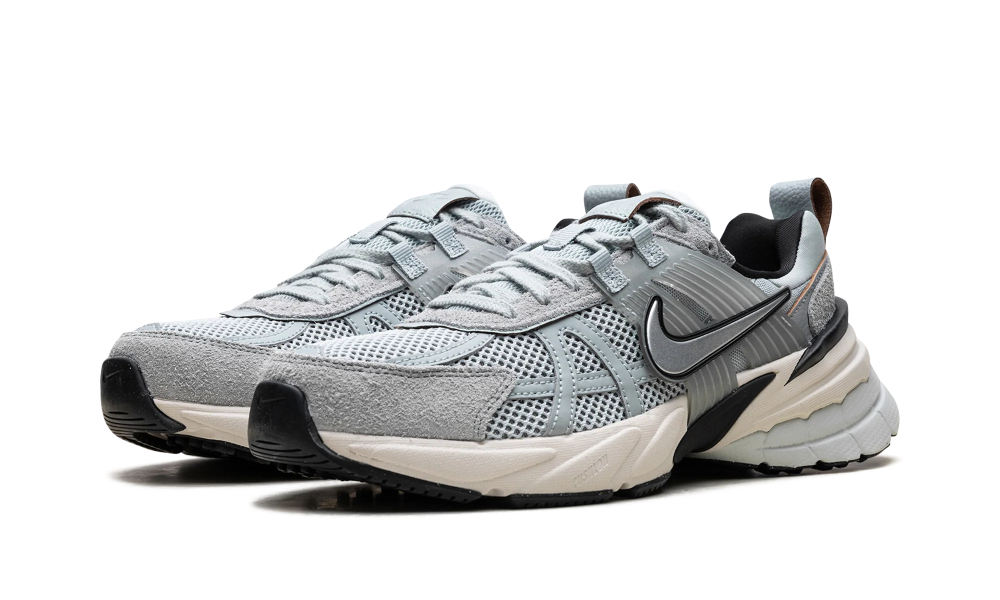 V2K Run WMNS "Light Pumic Black Chrome" FN6703 003
