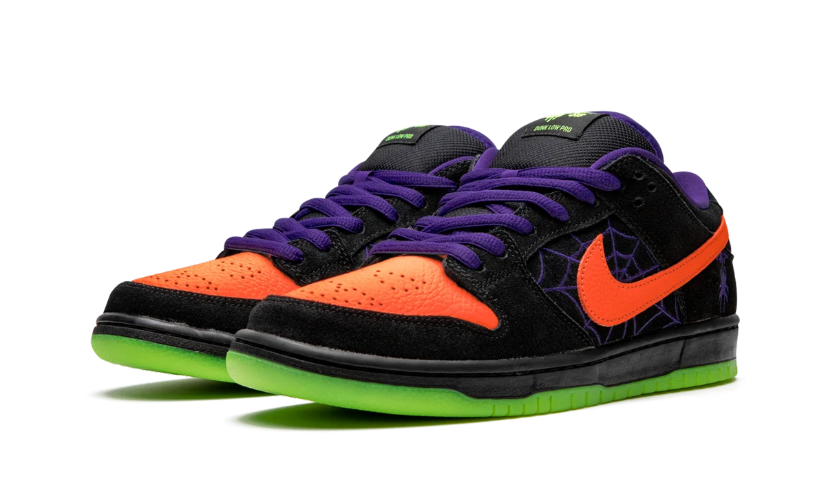 SB Dunk Low "Night of Mischief" BQ6817 006