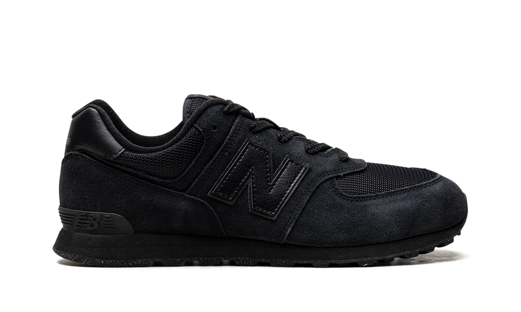 574 GS "Triple Black" GC574EVE