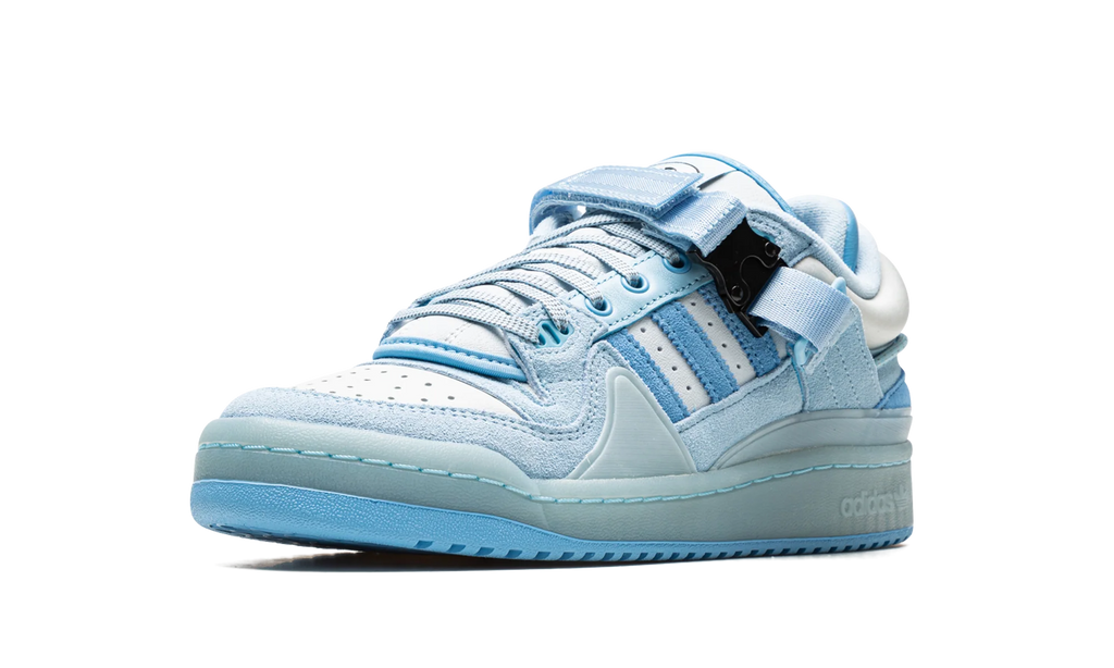 Forum Buckle Low "Bad Bunny - Blue Tint" GY9693
