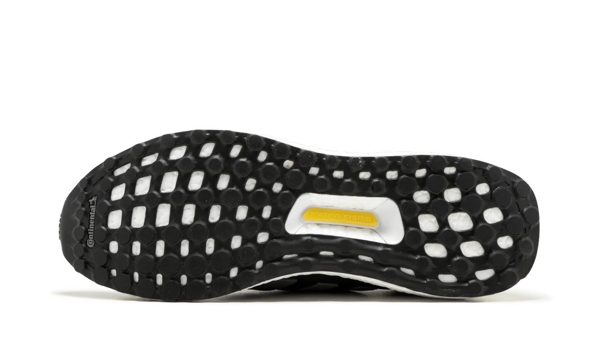 Ultraboost LTD "5th Anniversary Black" BB6220