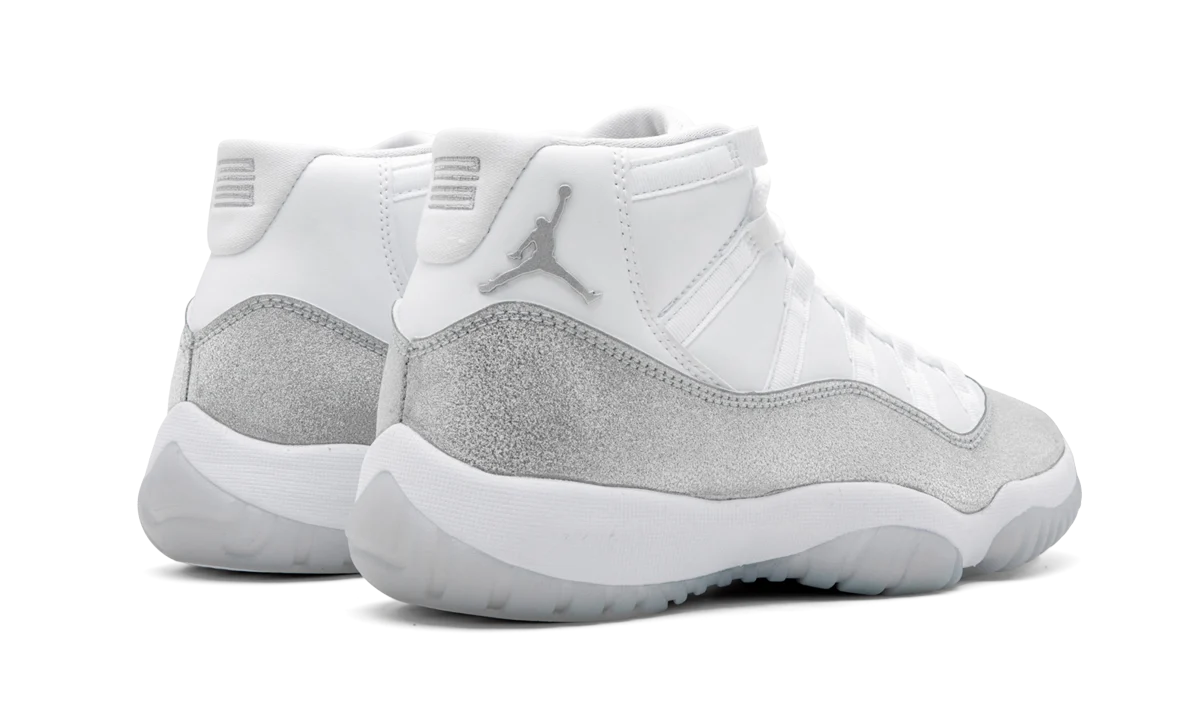AIR JORDAN 11 RETRO WMNS "METALLIC SILVER" AR0715 100