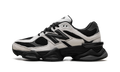 9060 "Off White Black" U9060ZBS