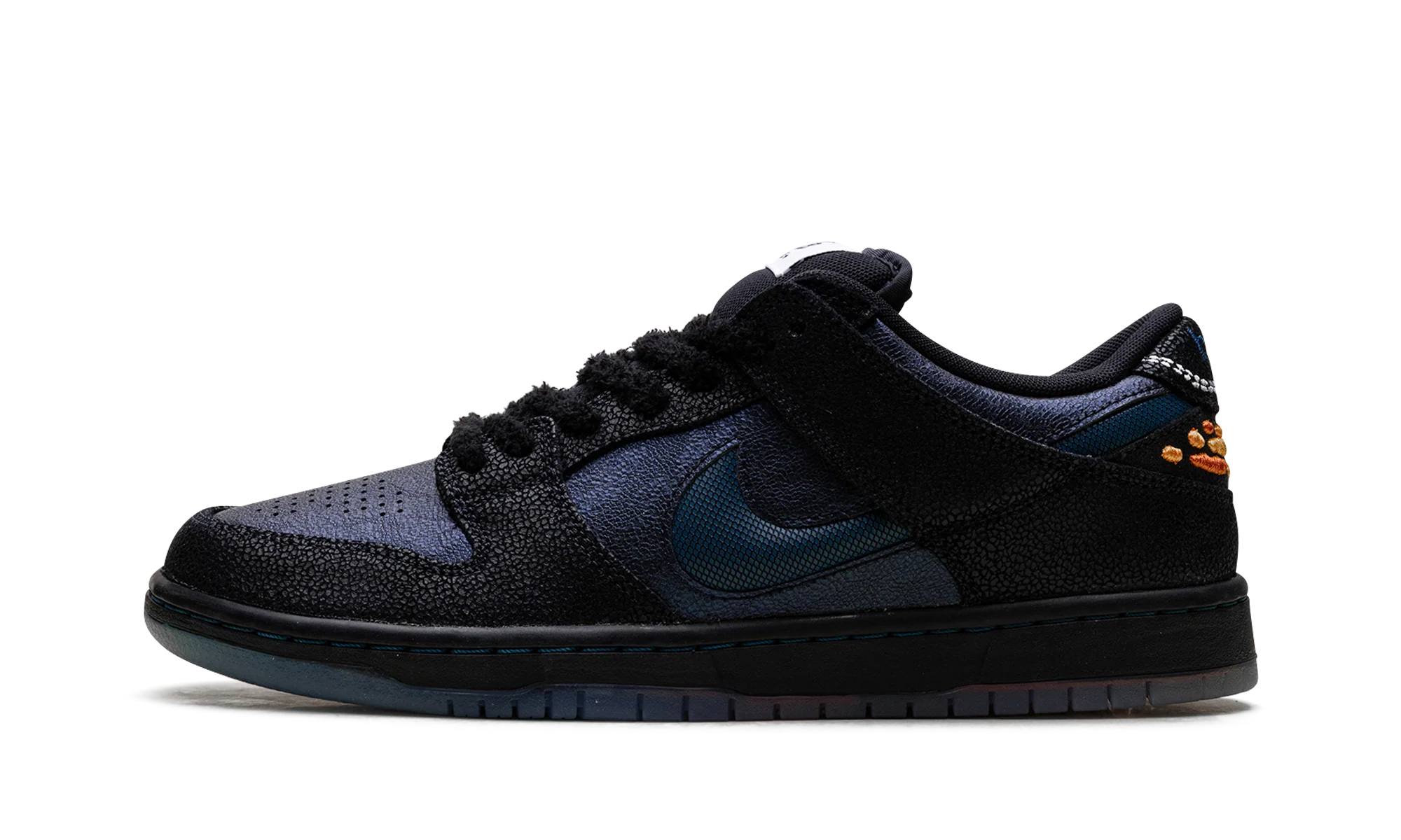 SB Dunk Low Pro "Bluetile Skateboards" IQ1323 001