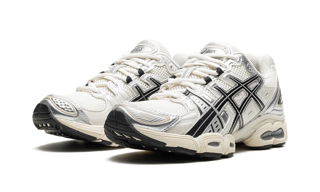 Gel Nimbus 9 "Cream / Black" 1201A424 105