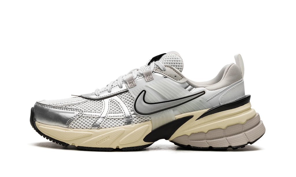 V2K RUN WMNS "Metallic Silver" FD0736 100