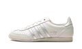 Japan WMNS "Grey One Chalk Pearl" IH1605