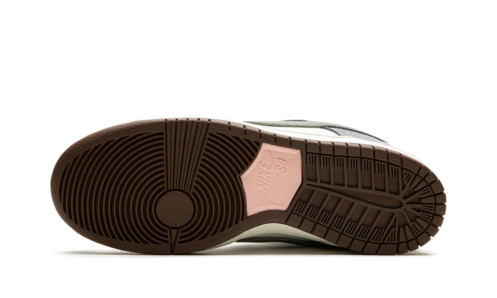 SB Dunk Low "Yuto Horigome" FQ1180 001