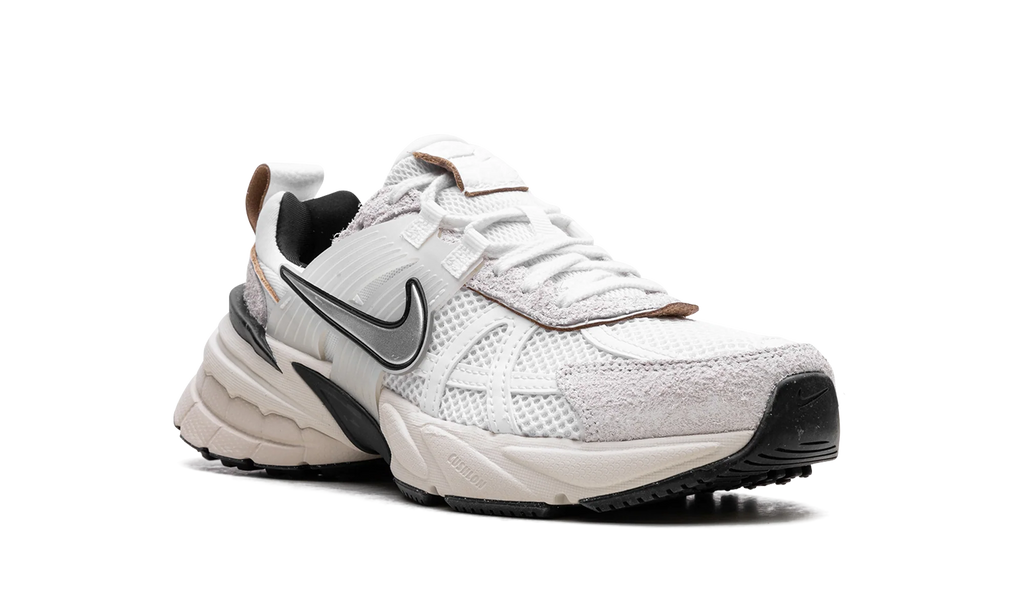V2K Run Wmns "Summit White" FN6703 100